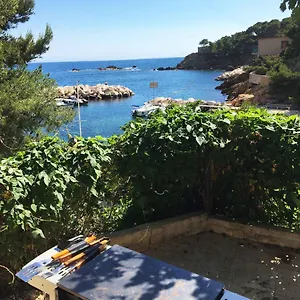 Hébergement de vacances Cabanon Sur L Eau, Ensues-la-Redonne